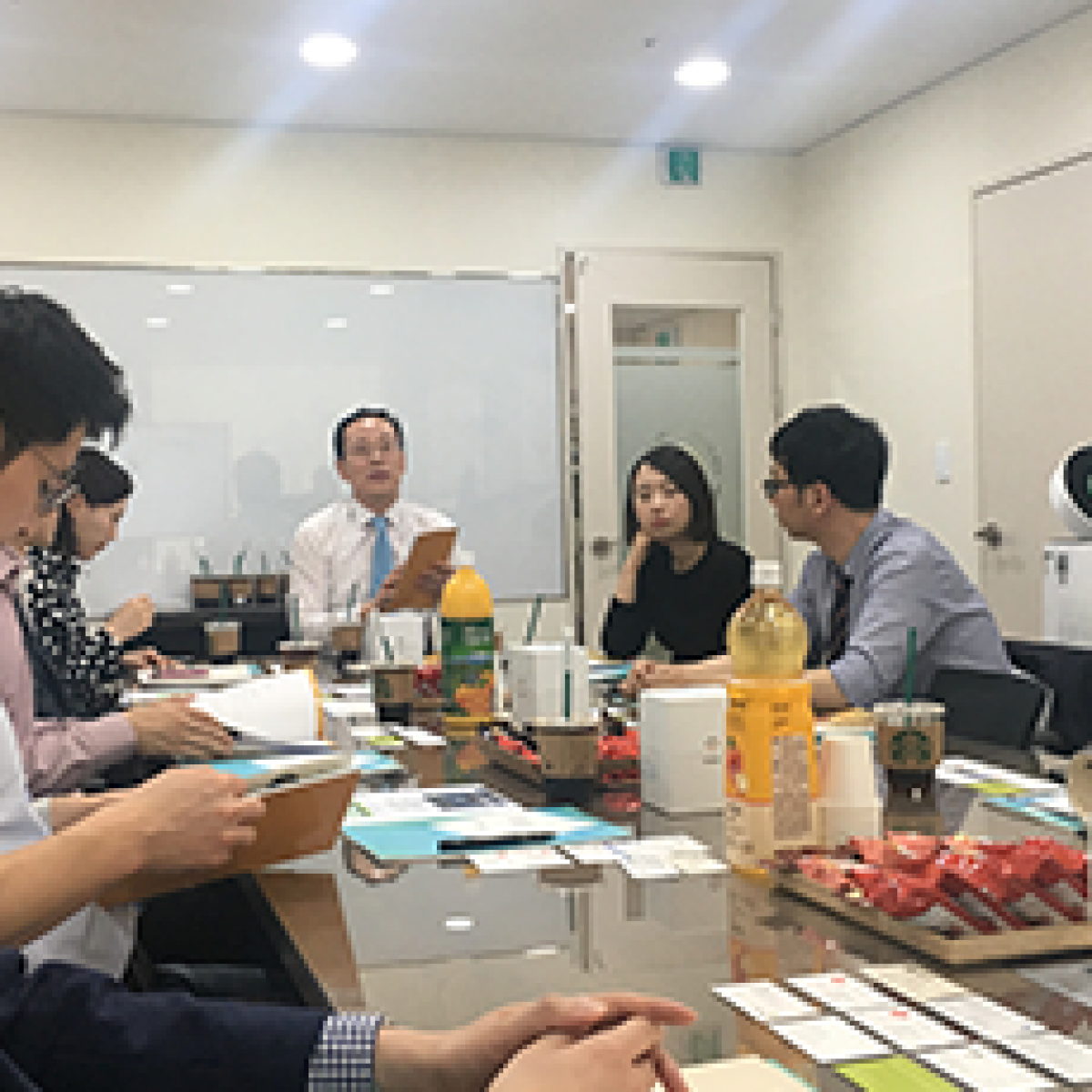 'SDGs 산업별 이행가이드 ⟨식음료∙소비재⟩ 간담회' 결과 공유 (5/10)